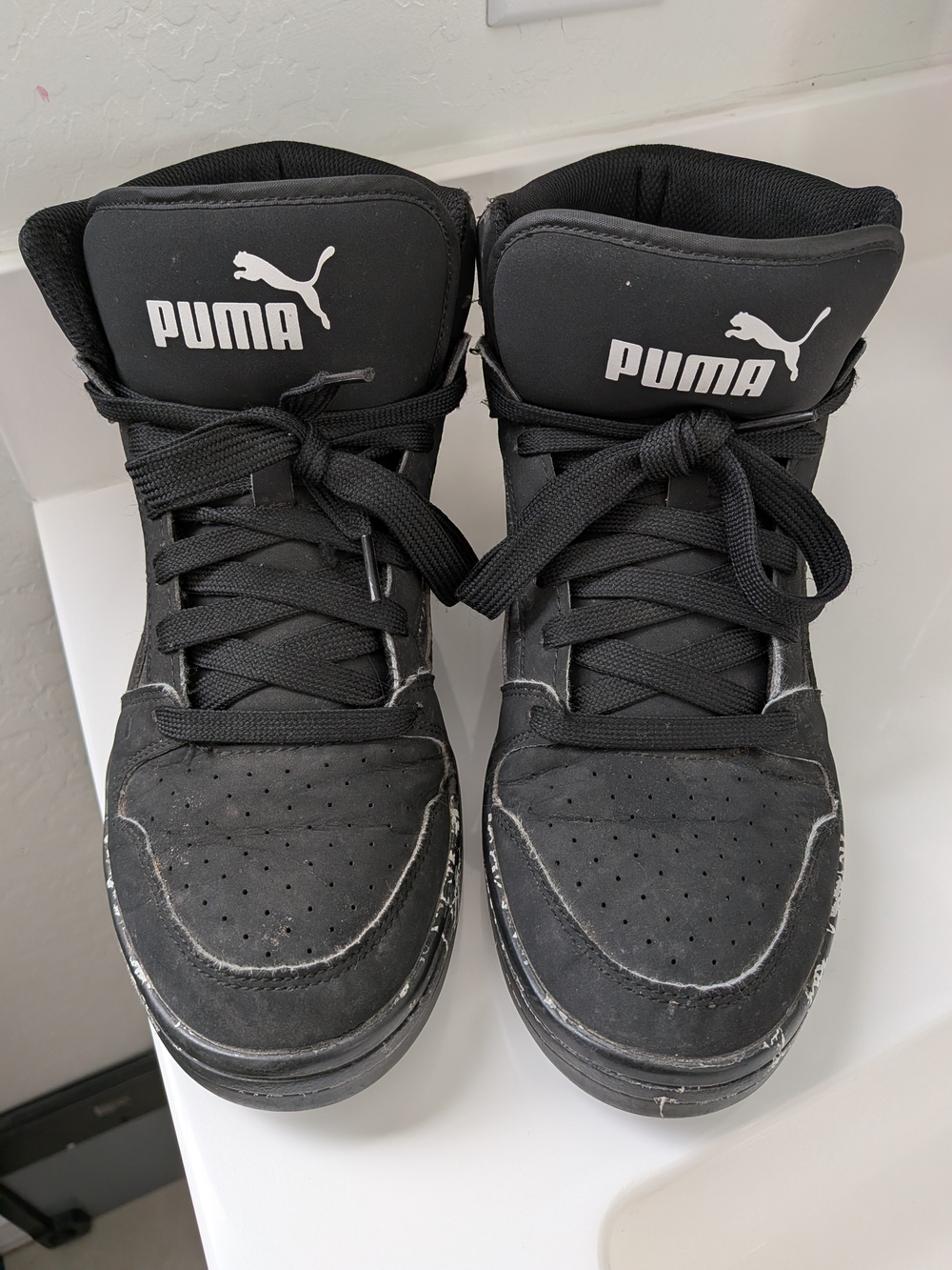 PUMA Men’s High Top Sneakers Size 9 Black White 402122-01 Basketball Shoes
